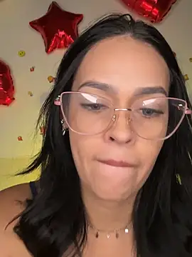 Lylyyy01: онлайн-секс-чат