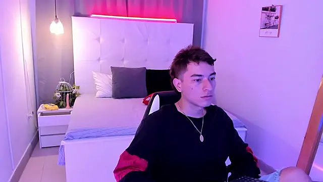 Chat XXX en directo de Thiago_2003_