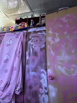 JesuAdam: διαδικτυακό σόου στην κάμερα