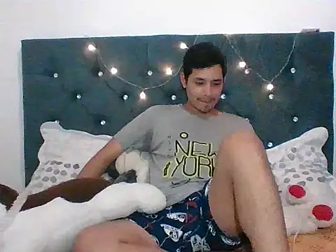 Ian-yin08: διαδικτυακό σόου στην κάμερα