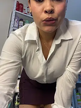 دردشة FOX_LATINA الجنسية المباشرة