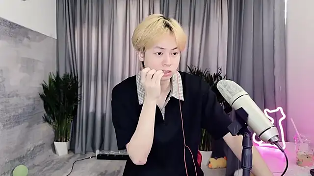 hafabva élő XXX-chatje