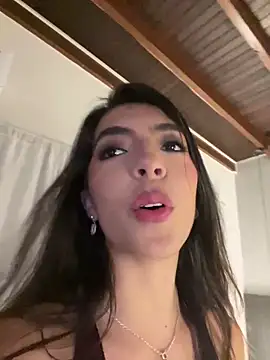 Chat +18 de Ninaa_Rosee ao vivo