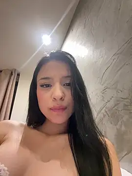 XXX chat uživo modela Sarah_cam06