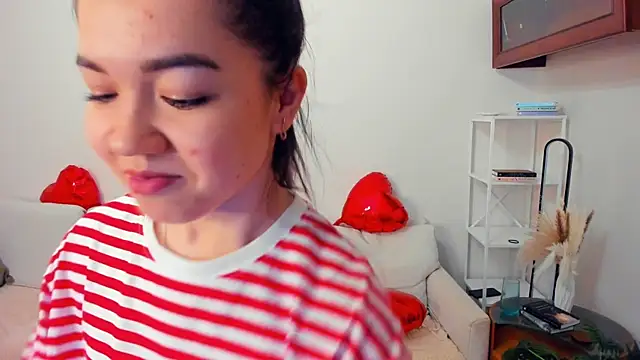 XXX chat uživo modela ShanaYock