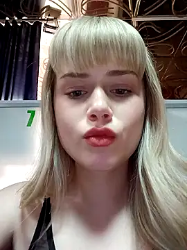 NinaVersen Webbikameraesitys