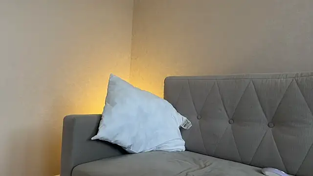 weshycouple's Live XXX Chat