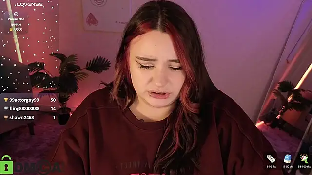 Mia_R0ss Adlı Modelin Canlı XXX Sohbeti