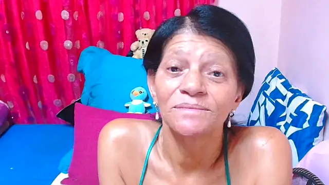 SLUTTYROXYのライブXXXチャット