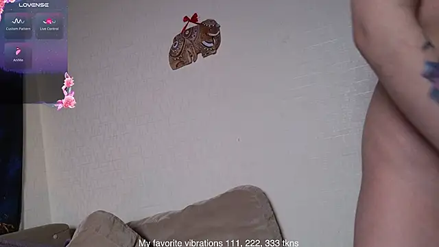 Hot_Thumbelina Live XXX-Chat