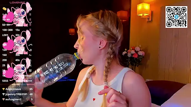 Linda__Bloom: онлайн-секс-чат