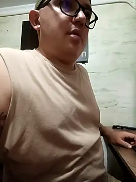 maximo_daddy Adlı Modelin Web Kamerası Şovu