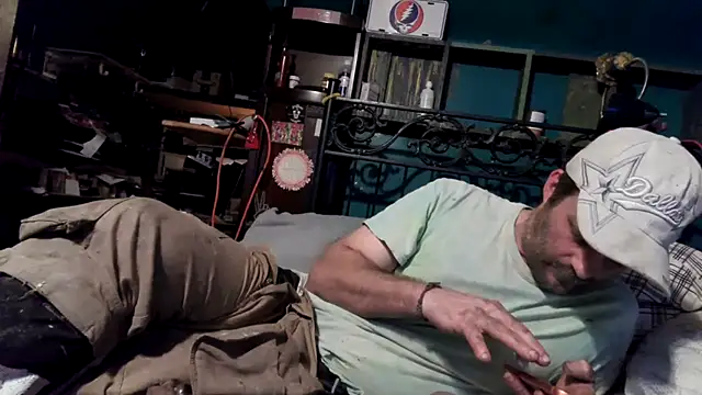 charactrzero webkamerás műsora