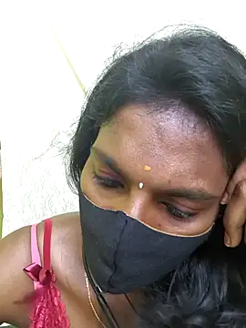 Honey_rosetamil live XXX chat