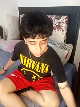 LatinHeatX22 লাইভ XXX চ্যাট