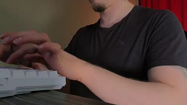 Chat XXX ao vivo de Vincent_Hardman