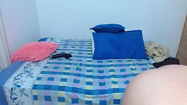 Chatroom XXX en direct de daniela_pra