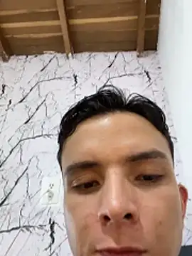 Brian_XXX webkamerás műsora