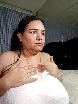 Zuleyka_69 élő XXX-chatje