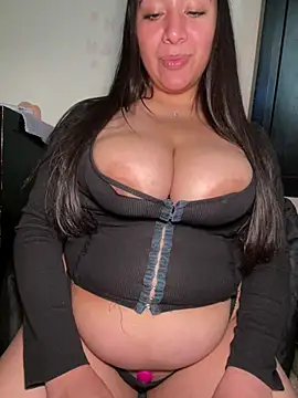 Živý XXX chat BustiBunny69