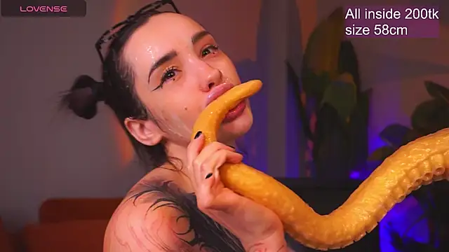 دردشة EvaCanton الجنسية المباشرة