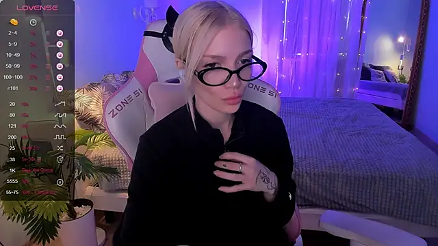 Pertunjukan Kamera Web AnyaTaylor_