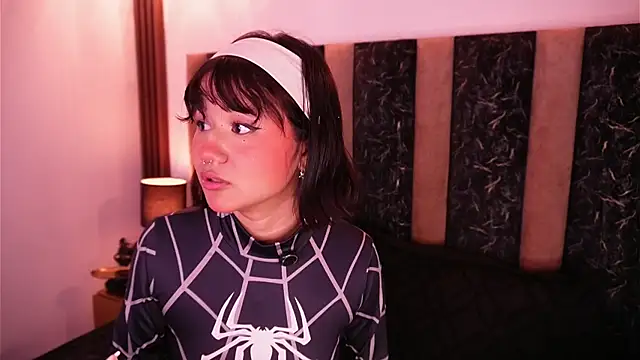 Chat XXX en directo de Ivi_Aiko