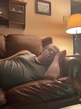 Stephanie1984: διαδικτυακό σόου στην κάμερα