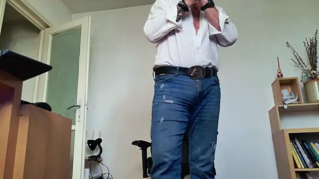 ChrisKox Pertunjukan Webcam