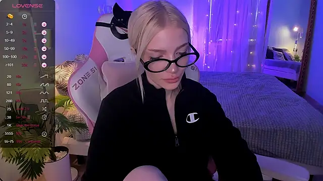 AnyaTaylor_ Obrolan Langsung XXX