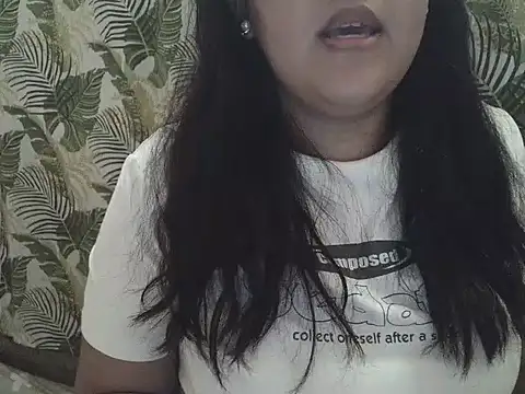 fluffy_raa Pertunjukan Webcam