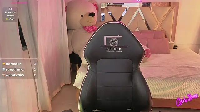 saaya_tay 现场XXX聊天