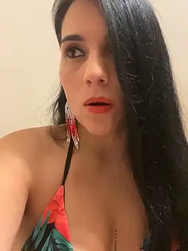 Miaswwe's Live XXX Chat