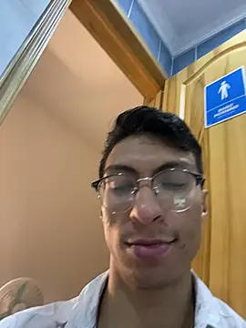 ApoloCruzのウェブカメラショー