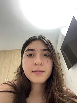 Valentina_ro 现场XXX聊天