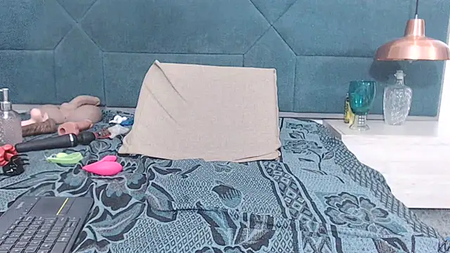 chanel_grant 即時 XXX 聊天