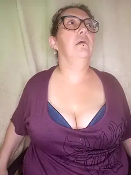 _Saraqueen Chat XXX live