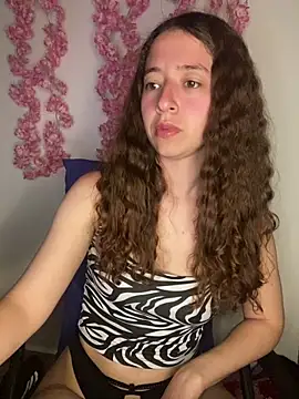 -rosi Adlı Modelin Canlı XXX Sohbeti