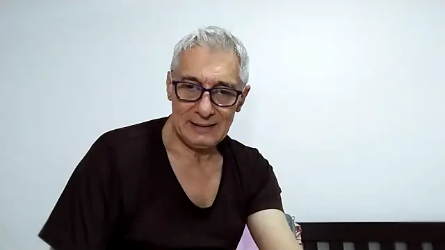 Pokazy przed kamerką – BIGUNCUTHARDCOCK