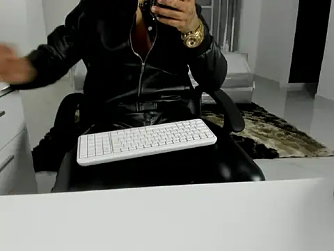 master_leather 在線直播表演