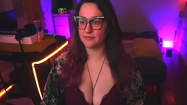 Pertunjukan Kamera Web FireproofCuriousiteaze