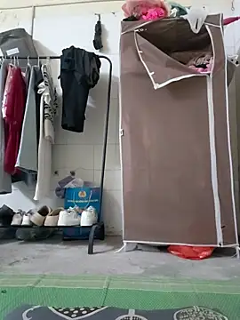 Pinks_cool's Webcam Show