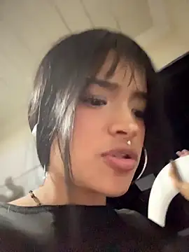 Show modela Valery__ls na web-kameri