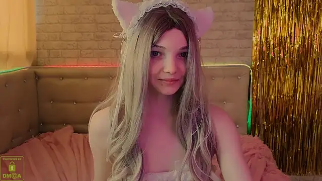 AnimeAlica18n Live XXX chat