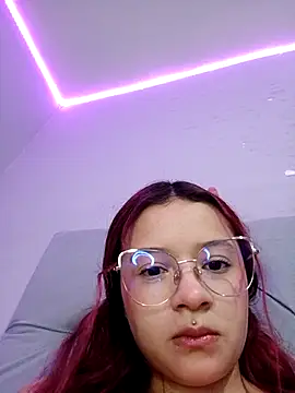 Онлайн чат XXX Anne_Mia