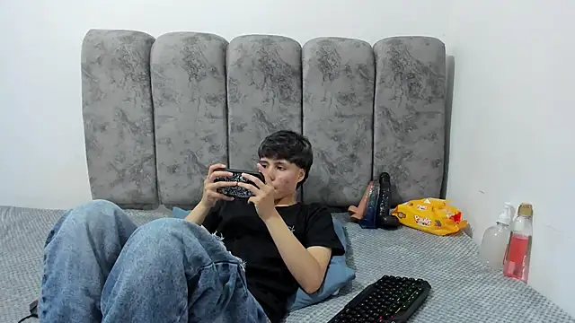 Bruno_Cruzz Chat XXX in diretta