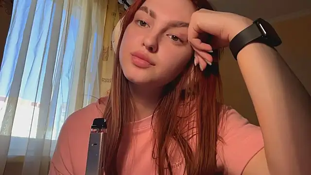 Chat +18 de alisaonlyforu ao vivo