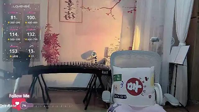 noomi-1111 live XXX chat