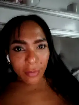 Doll_Loren Webcam Show