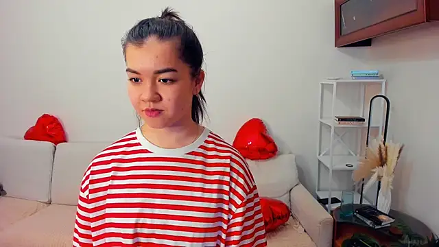 Chat +18 de ShanaYock ao vivo